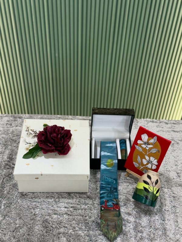 Gift hamper