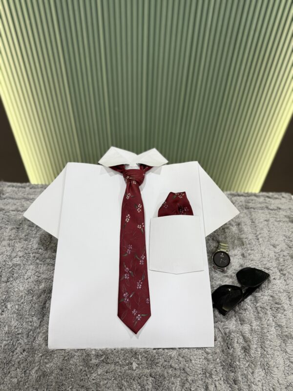 Tie and Pocket square - Image 4