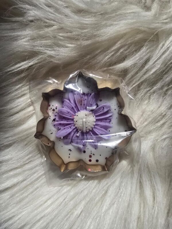 Daisy small Urli