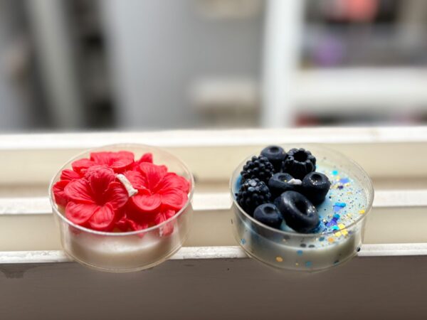 Jumbo Tea Light with white base