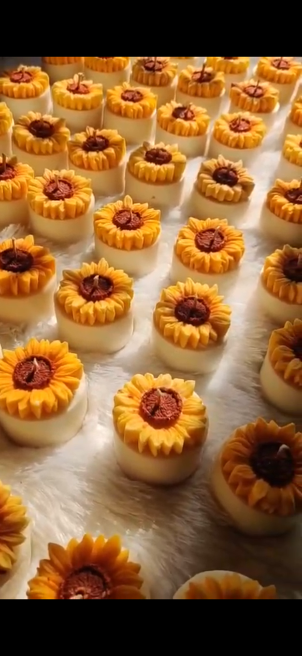 Sunflower pillar candle